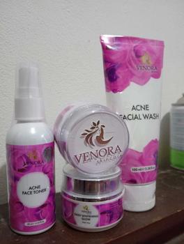 Product Review of PAKET SKINCARE SEMUA JENIS KULIT from v**a 0
