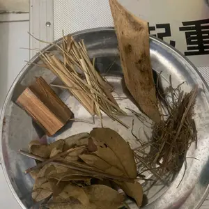 Kistong/Miom - Ramuan Tradisional Benjolan Lunak Dengan Akar Bajakah Daun Benalu Kulit Kernanga Hutan Dan Daun Kernanga