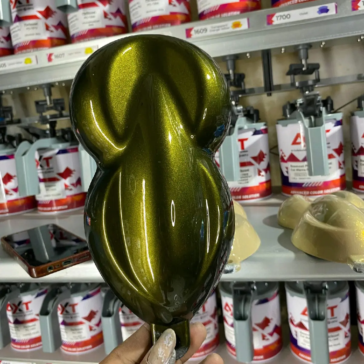 cat queen dark olive PU Custom AXT