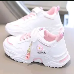 Warrior Sepatu Sneaker Wanita Anak TK SD Putih dengan Renda Pink dan Hiasan Bunga Kasual Sneakers sepatusneakers
