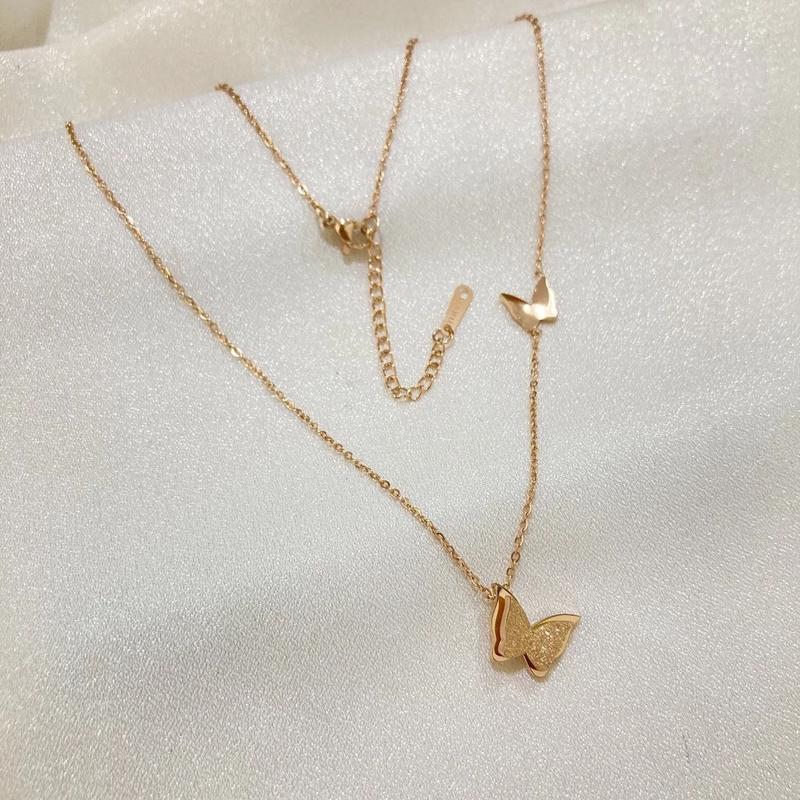 Kalung wanita titanium butterfly / kupu kupu 1