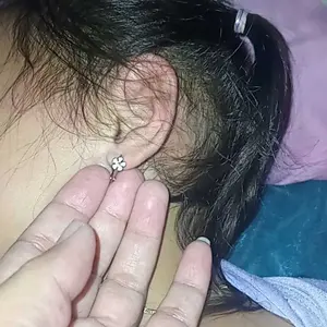 Anting Bunga Daisy Lima Kelopak Anti Karat Anti Pudar Hypoallergenic Warna Silver dan Emas Model Minimalis Aksesoris Fashion Sehari-hari Pilihan Hadiah Istimewa CB01