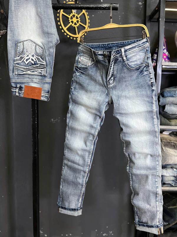 [2 Mẫu Quần Jean Nam Dài THREE CLTN J3627-J3951] Quần Jean Màu Xanh Bạc Túi Đắp Da LOGO & Màu Đen Túi Dập Da 3D Ẩn Chất Denim Có Co Giãn Mẫu Mới Chi Tiết Như Hình.