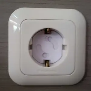 [NEW LAUNCH] Sugarbaby Baby Safety Socket Cover 6 PCS | Pelindung Colokan Stop Kontak Listrik Aman Untuk Bayi BPA Free