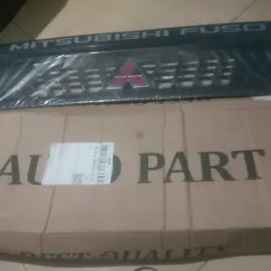 Grill Set Depan Tengah/ Front Grill Mitsubishi CANTER 110PS/ 125PS/ HDX (Chrome/ Merah) merk EMGI / ORI KTB (khusus merah)