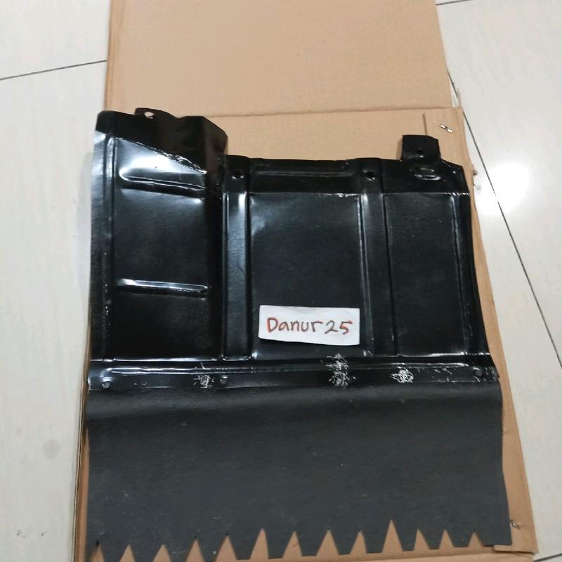 Dudukan Karpet Lumpur Depan PS100 PS120 Lama Plat 1Set Kiri Kanan 5