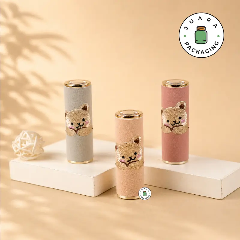 Wadah Lipstik 3.5gr Motif Beruang Lucu – Kemasan Kosmetik Warna Pink Cream Abu untuk Lipstik, Lip Serum, Lipbalm, Makeup Refill Lipstick Unik Imut 3.5 gr 3.5 gram