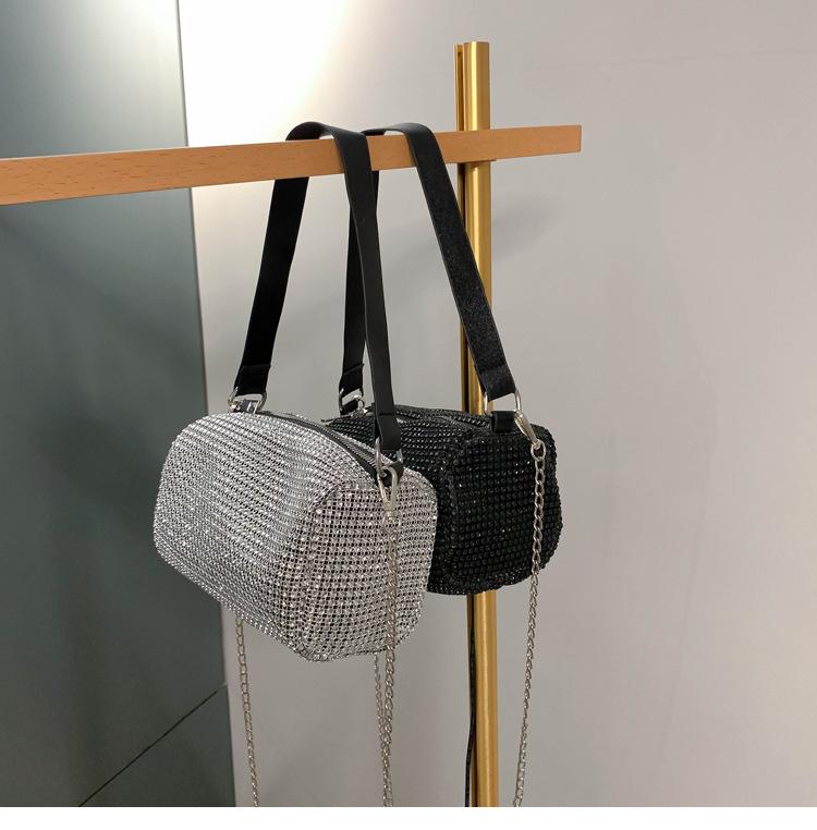 Product Introduction of Popular Makeup Bag Handheld Women's Bag Autumn/Winter New Style Bag Women's Fashion Chain Diamond Single Shoulder Crossbody Bag Women 9