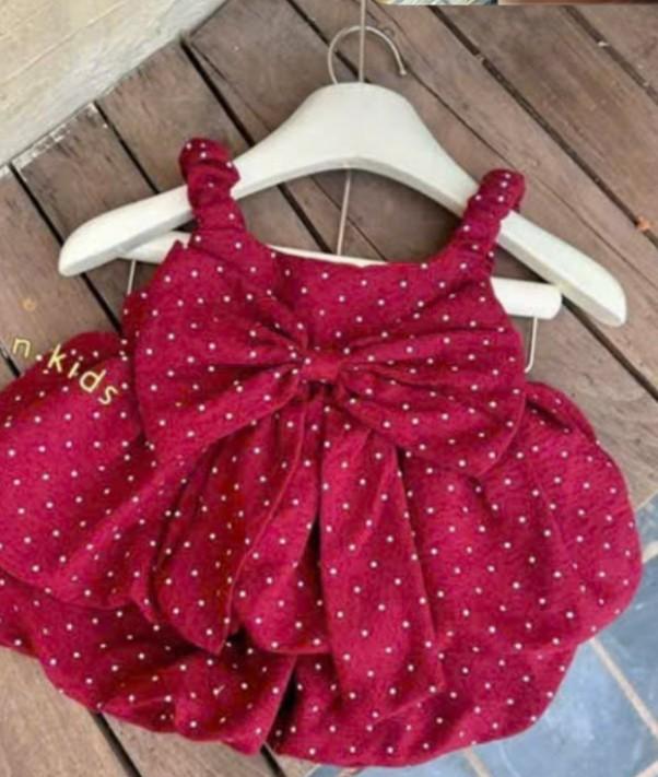 Bộ quần áo HAI DÂY NƠ quần bí ngô áo họa tiết hoa nhí cực dễ thương đáng yêu cho bé gái size từ 4-15kg