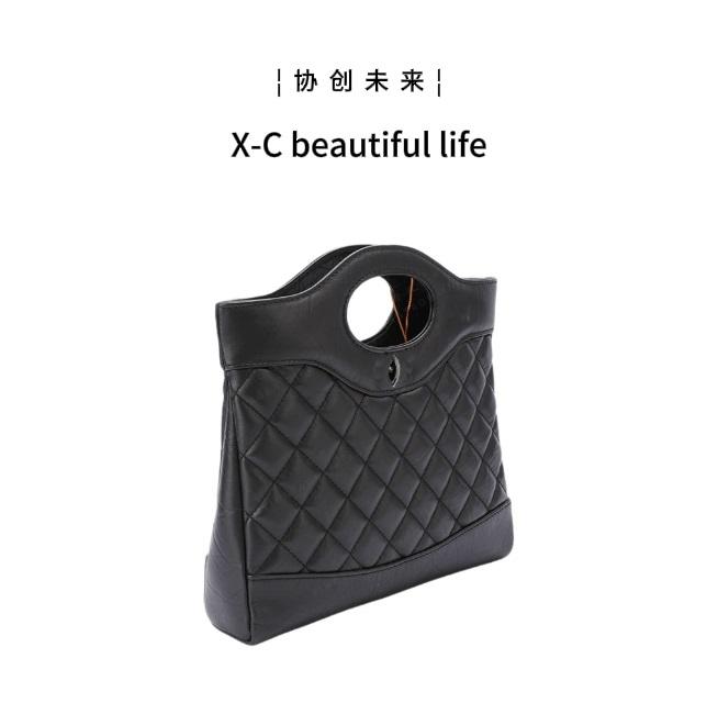 Product Introduction of 【PP】Fashion oblique span hand leather 24Cmini women's bag 9572 black gold 0