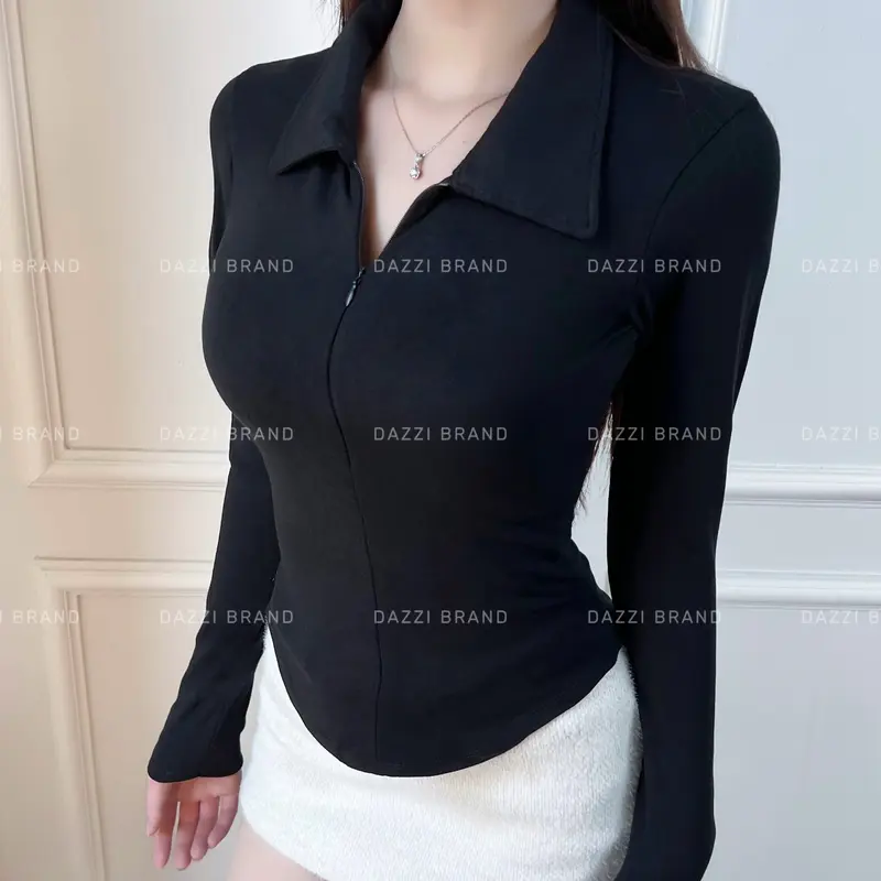 Áo thun nữ cổ bẻ tay dài phối dây kéo ôm dáng vạt bầu vải cotton mịn DAZZI Polo Women A022TD | BigBuy360 - bigbuy360.vn Áo thun nữ cổ bẻ tay dài phối dây kéo ôm dáng vạt bầu vải cotton mịn DAZZI Polo Women A022TD | BigBuy360 - bigbuy360.vn