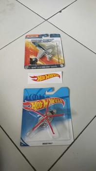 Product Review of Hot Wheels Matchbox Sky Busters Pesawat TOP GUN Varian Bebas Pilih from B**? 0