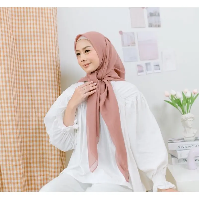 Jilbab Paris Premium / Hijab Segiempat Paris / Voal Paris Premium / Kerudung Sekolah hijab  warna khaki muda