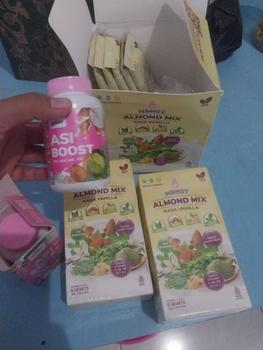 Product Review of MOMSY BUY 1 GET 1, ASI Booster 60 Kapsul X ALMOND MIX VANILLA 6 Sachet from J**♒ 1
