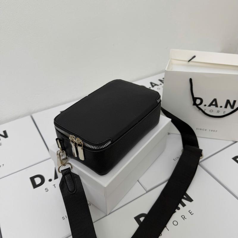 Túi Đeo Chéo Nam Nữ TA02 Unisex Full Box Hộp Tặng Quà Kích Thước 18.5x11x6.5cm 2 Ngăn Khóa Song Song Chống Xước Rỉ Sét Dây Đeo Tùy Biến Bảo Hành 2 Năm