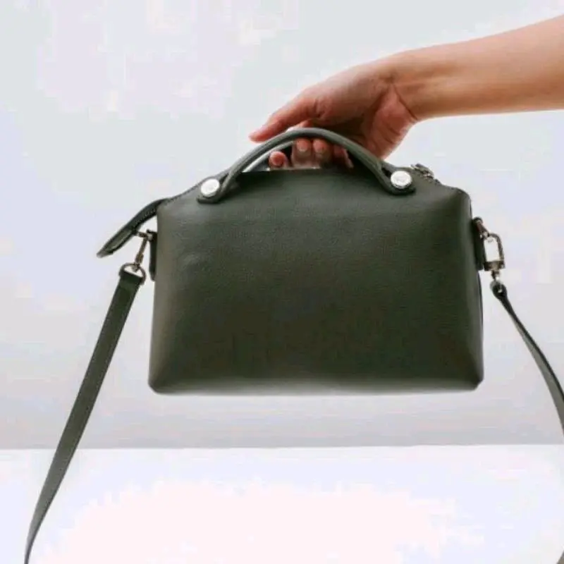 (SIZE S) TAS WANITA KULIT SAPI ASLI BION 0