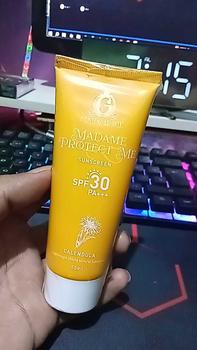 Product Review of ( READY STOK ) Madame Gie Protect Me Sunscreen SPF 30 PA +++ With Calendula  BPOM from V**) 0