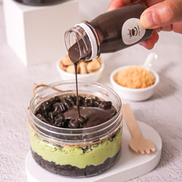 Dubai Chocolate Pistachio Cake Jar by Miss Ogura