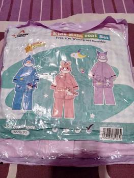 Product Review of A-CROSS JAS HUJAN SETELAN ANAK KUROMI DENGAN RUANG RANSEL DI BELAKANG LUCU DAN IMUT Pvc Biru Pink from k**n 1