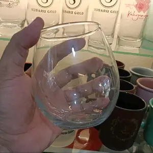 Gelas Tuscani Berbahan Kaca dengan Bentuk Menarik