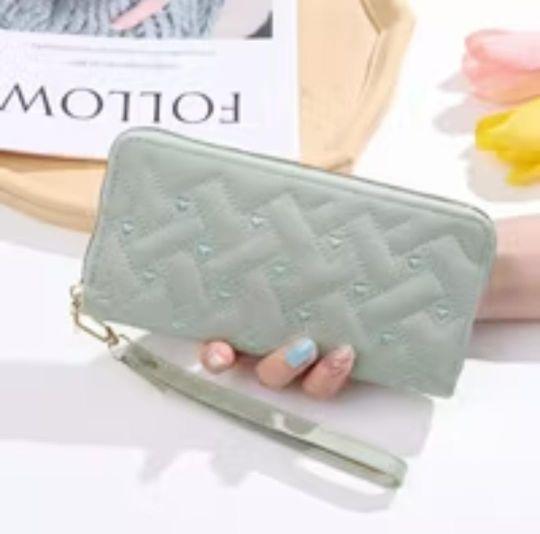 Dompet Panjang Kulit Sintetis Import PU Model Terbaru Bahan Halus Kartu Cewek Cocok Untuk Berbagai Kesempatan dengan Desain Elegan Dompet Panjang Kulit Sintetis Import PU Model Terbaru Bahan Halus Kartu Cewek Cocok Untuk Berbagai Kesempatan dengan Desain Elegan