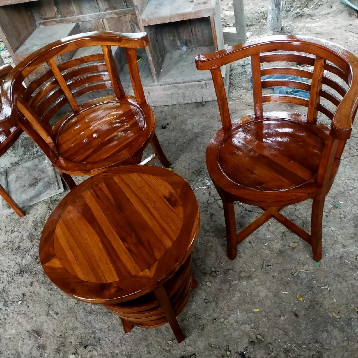 kursi teras jati  2 + meja 1 kayu jati asli , jabodetabek bisa bayar dirumah