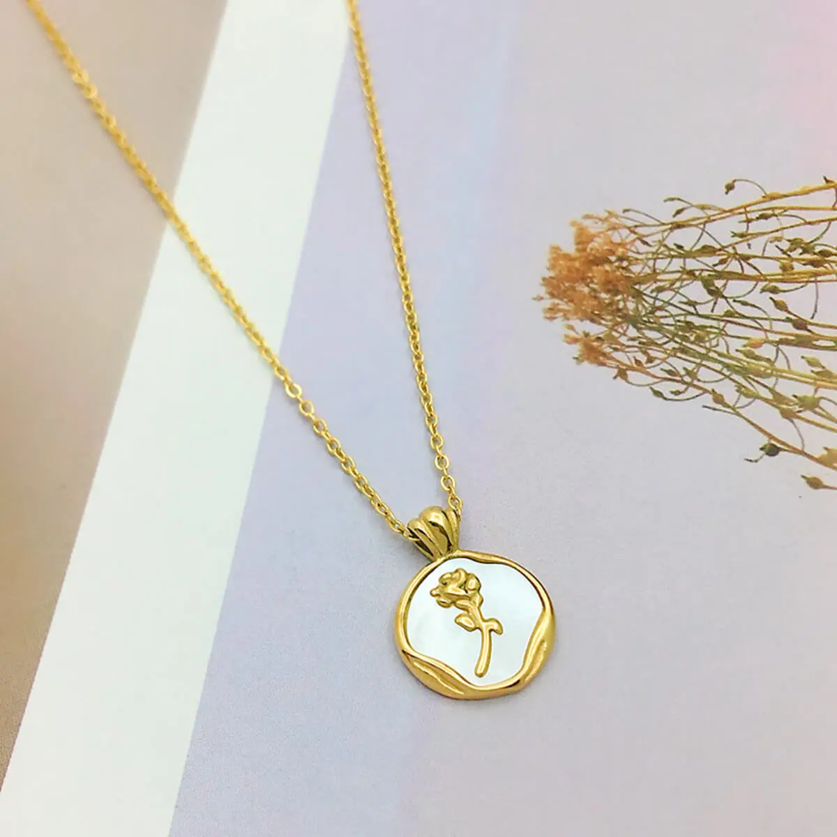 Fashion New Irregular Round Shell Rose Pendant Stainless Steel Necklace For Women Girl Clavicle Choker Simple Trendy Jewelry Gift Not Fade