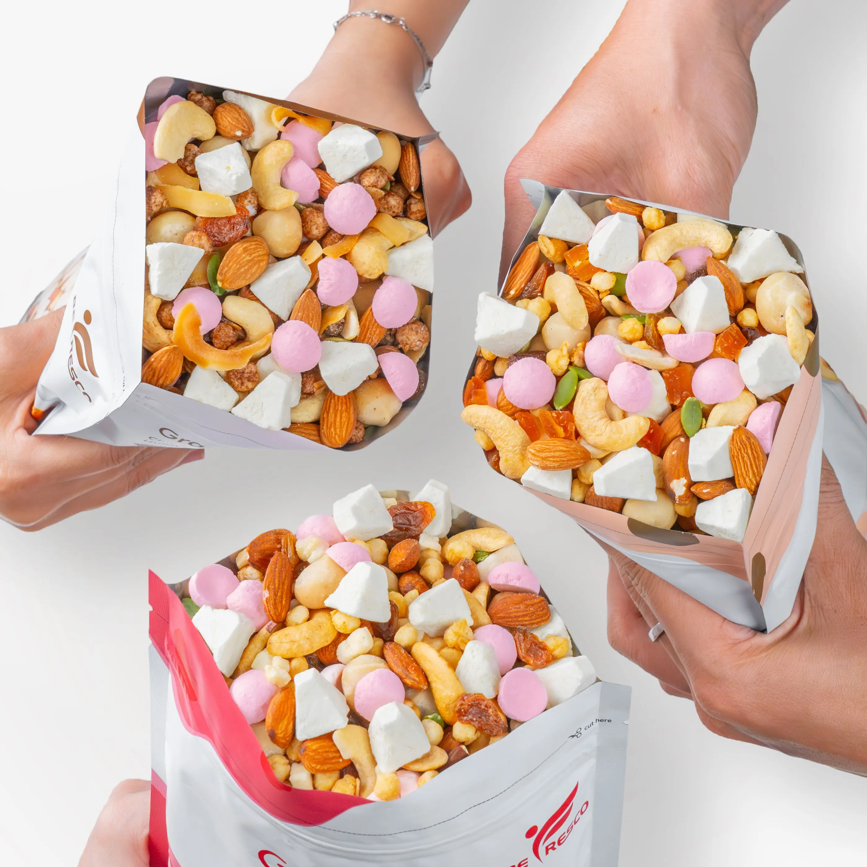 [Đủ Vị] Granola Nhiều Topping 80% Hạt & Viên Sữa Chua, Ngũ Cốc Mix Hạt, Ít Đường, Ăn Liền Befresco Food Thức Ăn