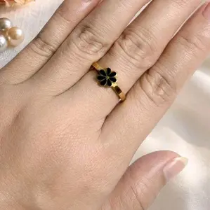 Cincin (171) bunga clover Cocok untuk Remaja dan Orang Tua