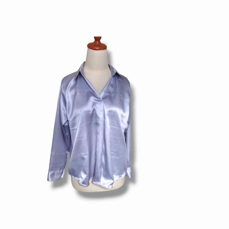 Product Introduction of Satin Blouse V-neck  Top Baju Atasan  Wanita Formal Satin Top Kantor Blouse Kerah  Kemeja  Kerja Wanita Tangan Panjang Mewah Nyaman Kancing 5