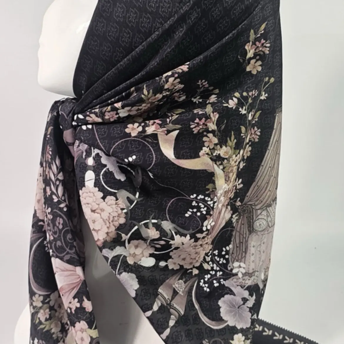 Kerudung Segi Empat Azhimah - Voal Premium 110x110 Variasi Blac/Navy - Muslim, Square