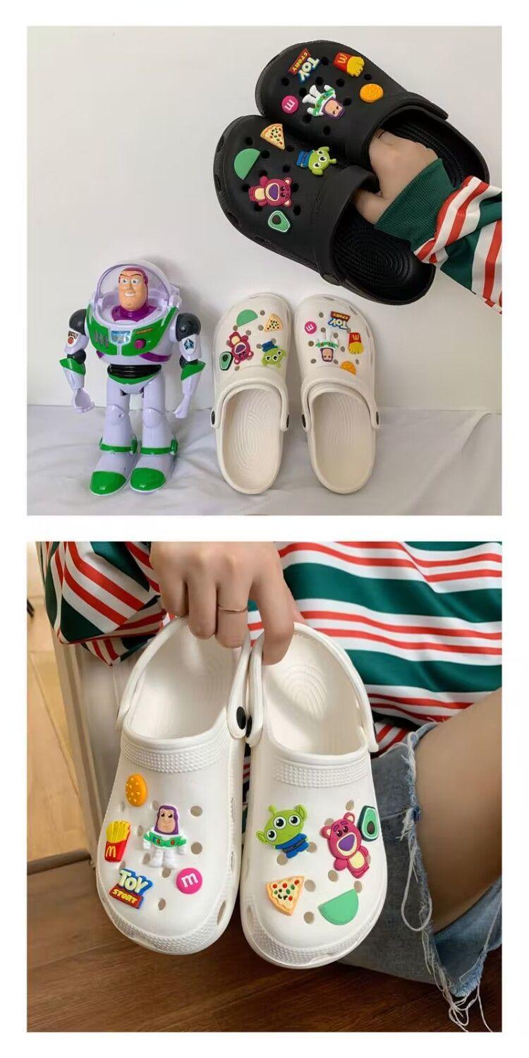 Sandal Wanita Kodok Nyaman Sandal 2025 Baru Baotou Sandal Pantai Anti Selip Tebal Baim Sendal Karet Cewek