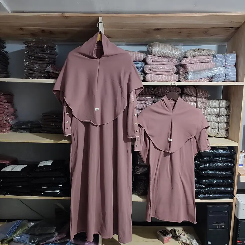 Gamis abaya inara set kerudung couple ibu dan anak perempuan muslimah bahan knit premium terbaru dan terkini tersedia dari anak 2tahun sampai 14tahun gamisabaya 2