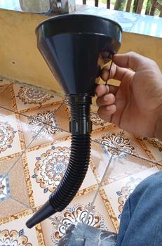 Product Review of Carzkool Nozzle Corong Air Minyak Bensin Fleksibel dengan Mulut Lebar Anti Tercecer dan Filter Bersih - Kitchenware from A**g 1