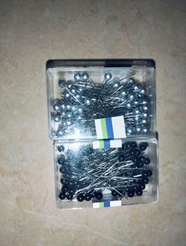 Product Review of Jarum Pentul PREMIUM Kemasan Mika Jilbab Hitam from m**a 3