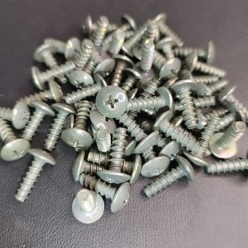 100Pcs / Skrup Baut body Yamaha Mio 5X16. baut Batok Yamaha 5X16 Matik/Bebek 3
