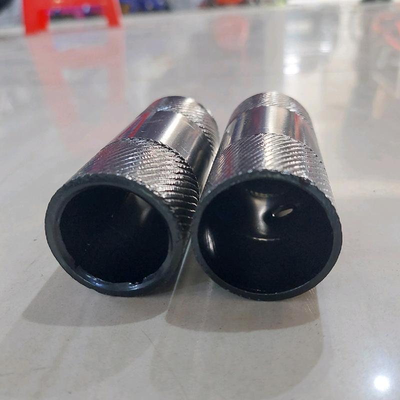 PANCATAN KAKI/TEMPAT PIJAKAN KAKI BELAKANG SEPEDA/JALU- SEPASANG HITAM 2