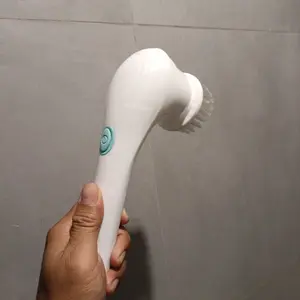 Sikat Pembersih Listrik Tanpa Kabel Genggam 5-in-1 Sikat Pembersih Tahan Air Sepenuhnya Otomatis untuk Penggunaan di Rumah