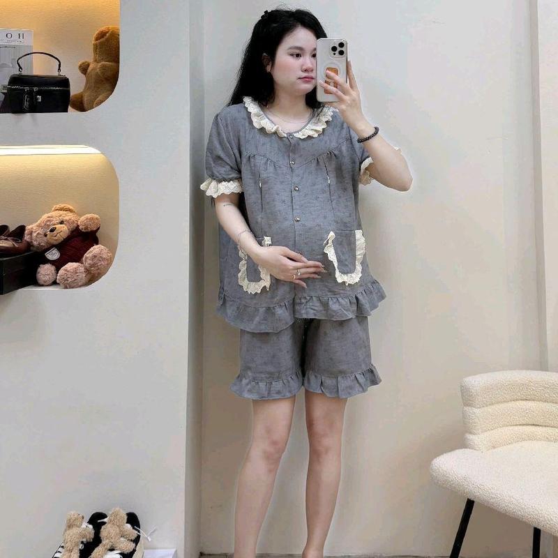 ( Có size 45- 100kg) bộ đồ bầu và sau sinh bigsize chất đũi vân mây quần cộc,áo cộc phối ren cổ và tay xinh