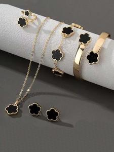 Conjunto de joyería elegante de 5 piezas para mujeres, collar floral, pulsera, aretes y anillo, estilo europeo, diseño único de alta gama