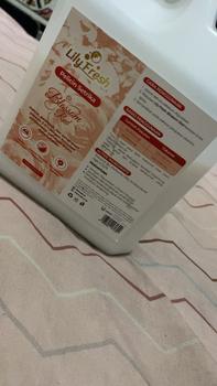 Product Review of Lily Fresh Pelicin Setrika Pewangi Laundry Parfum Pakaian Lily Fresh 1 Liter Anti bakteri Blue Pink from C**g 2