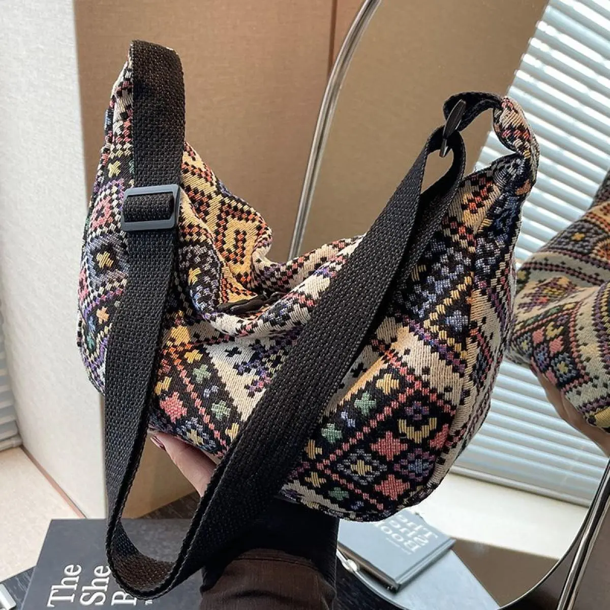 Office Staff Commuter Shoulder Bag 2023 New Good-looking Crossbody Bag Ins School Bag for College Students