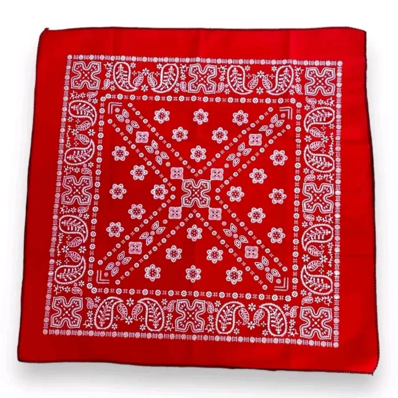 Bandana Slayer Multifungsi Motif Batik Ukuran 45×45cm Bahan Polyester Unisex Sapu Tangan Merah Hitam Kain 3
