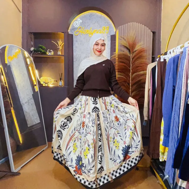 Rok Motif TULIP BIRU Susun 2