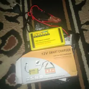 Charger Aki 12V 2A - Charging Cepat untuk Battery Basah & Kering - dengan LED Display - untuk Aki Mobil, Truk, Motor