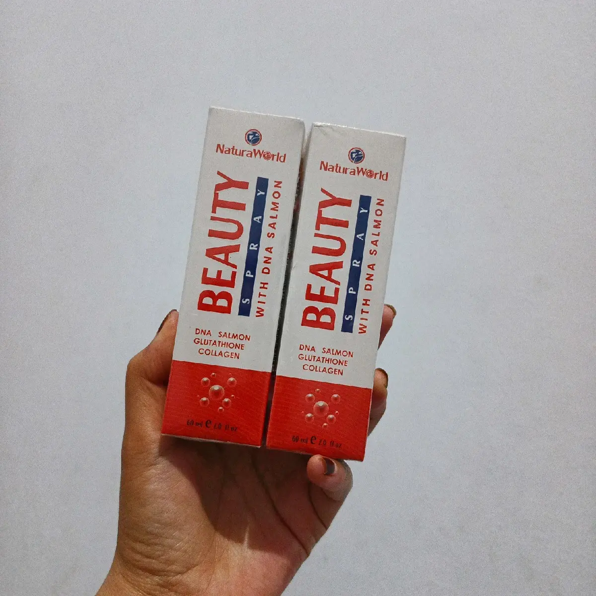 Naturaworld Beauty Spray Glutathion Collagen Formula Baru dengan DNA Salmon 60ml - Mencerahkan & Menutrisi Kulit - Anti Aging Perawatan Pelembab Moisturizer Vitamin Bopeng Muka dan jerawat (harga untuk 2 botol)