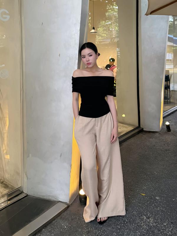 Set đồ nữ sang chảnh Swan áo trễ vai kiểu nữ form ôm body chất vải thun co dãn quần đũi vân mây ống rộng suông mặc mát mùa thu phong cách thanh lịch ENKA