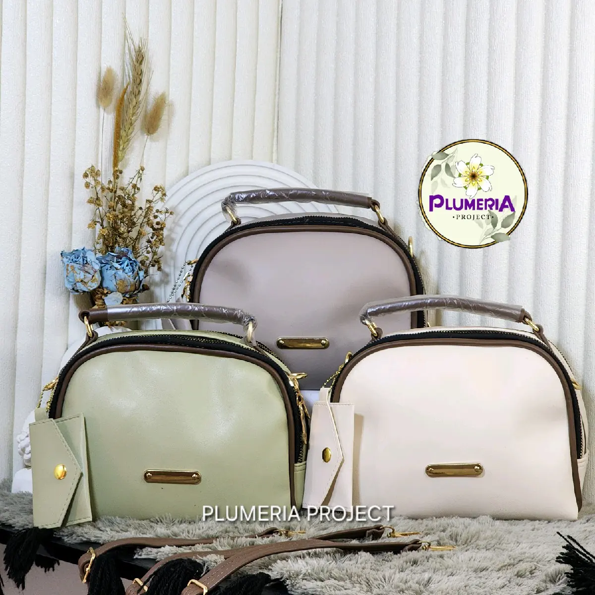 PLUMERIA PROJECT - FELBERTA HALFMOON BAG / Tas Wanita / Slingbag Wanita / Tas Selempang / Shoulder Bag / Dompet