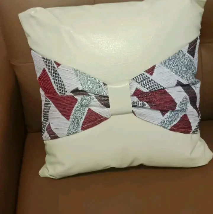 bantal peluk 5 peas bahan kulit oskar