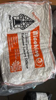 Product Review of 2 Bantal dan 1 Guling Nicoking Mewah Bantal Guling Tidur Kepala Premium Hotel Exlusive Luxury Mewah Lembut Tebal Terbaik Bukan Brendis from D**m 1
